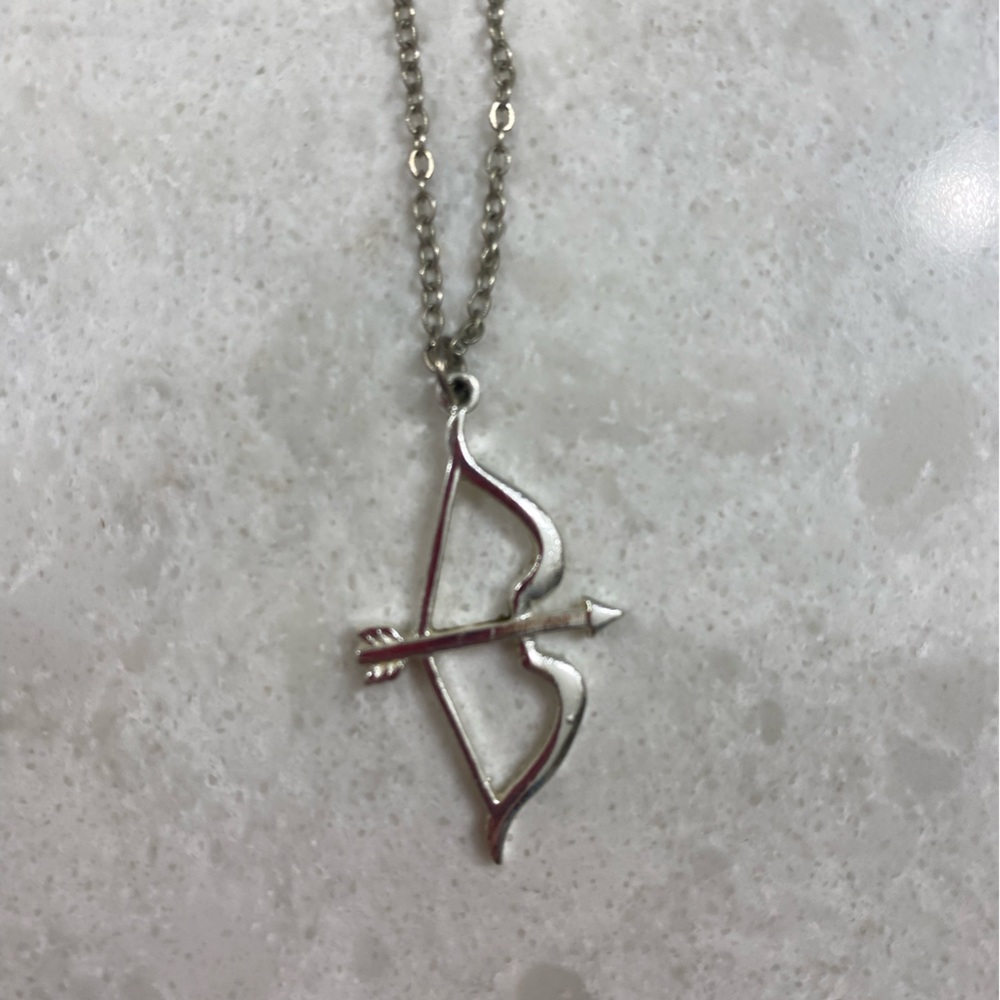 Archery Necklace